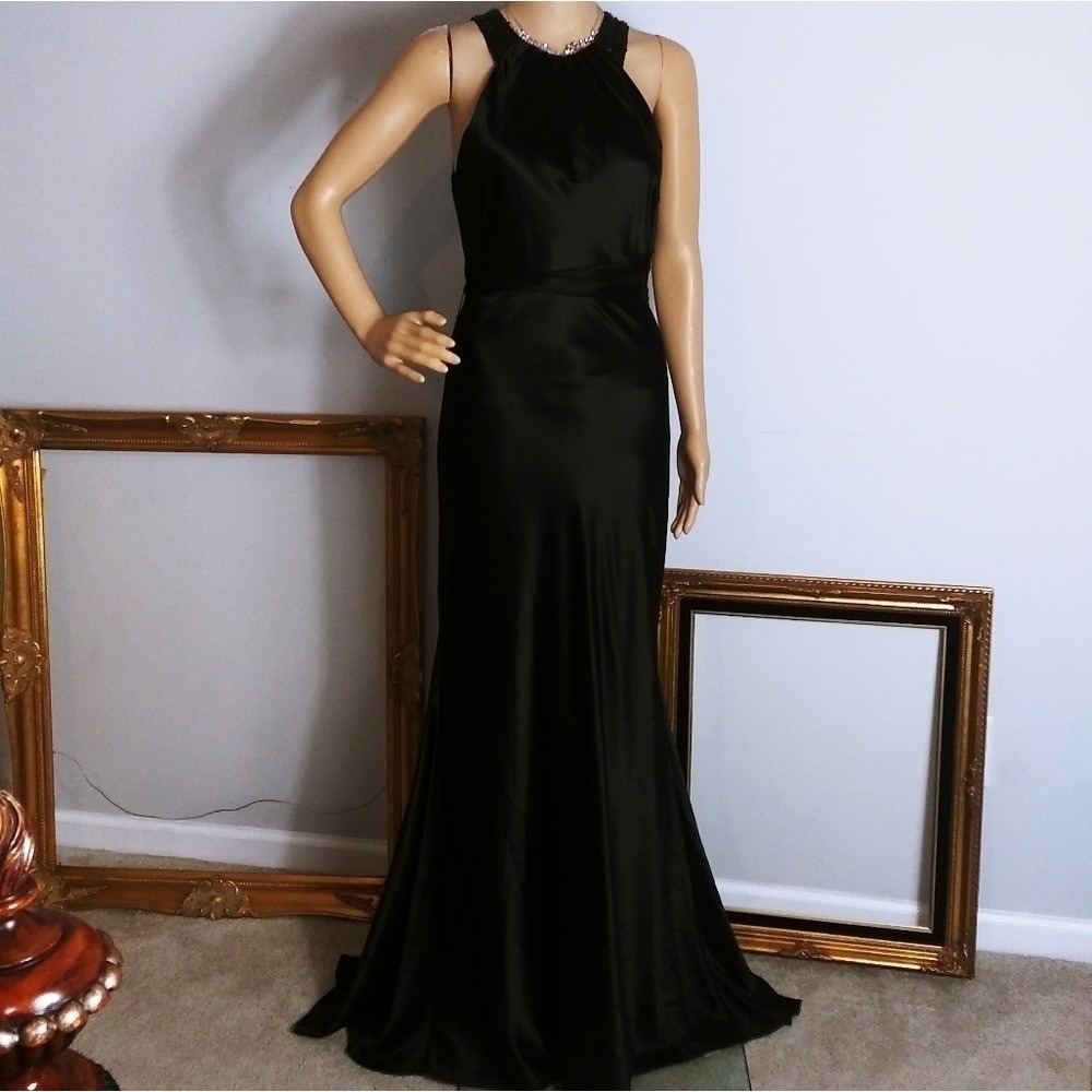 Vera Wang Purple Label Black Satin Halter Neck Sequin Embellished Gown Dress